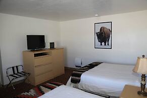 The Riverside Ranch RV Park, Motel & Campground