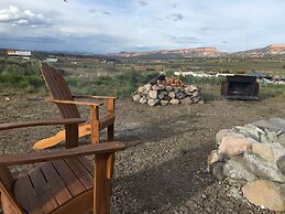 The Riverside Ranch RV Park, Motel & Campground