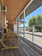 The Riverside Ranch RV Park, Motel & Campground