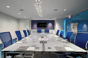 Renaissance Edmonton Airport Hotel