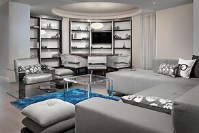 Renaissance Edmonton Airport Hotel