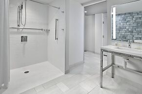 Renaissance Edmonton Airport Hotel