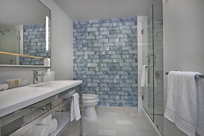 Renaissance Edmonton Airport Hotel