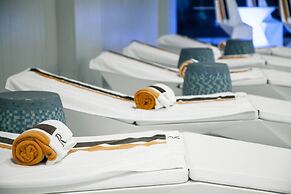 Renaissance Edmonton Airport Hotel