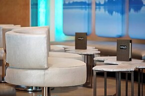 Renaissance Edmonton Airport Hotel