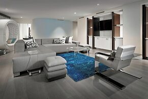 Renaissance Edmonton Airport Hotel