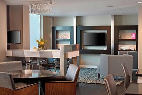 Renaissance Edmonton Airport Hotel