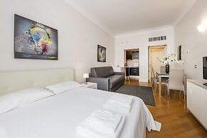 Milan Royal Suites & Luxury Apartments