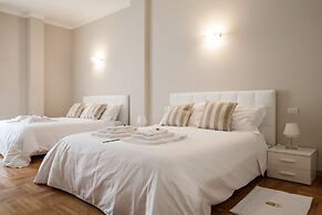 Milan Royal Suites & Luxury Apartments