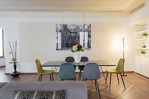 Milan Royal Suites & Luxury Apartments