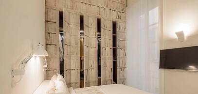 Milan Royal Suites & Luxury Apartments