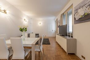 Milan Royal Suites & Luxury Apartments