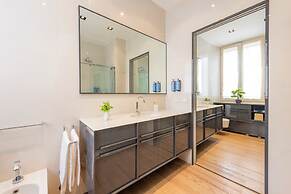 Milan Royal Suites & Luxury Apartments