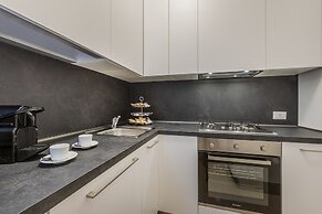 Milan Royal Suites & Luxury Apartments