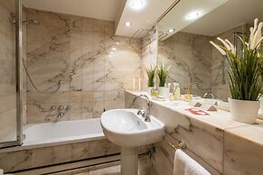 Milan Royal Suites & Luxury Apartments