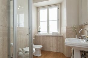 Milan Royal Suites & Luxury Apartments