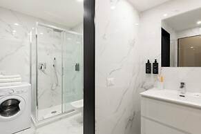 Milan Royal Suites & Luxury Apartments