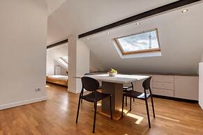 Milan Royal Suites & Luxury Apartments