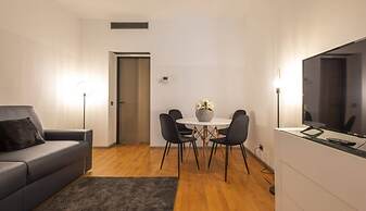 Milan Royal Suites & Luxury Apartments
