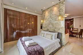 Milan Royal Suites & Luxury Apartments