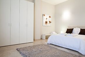 Milan Royal Suites & Luxury Apartments