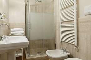 Milan Royal Suites & Luxury Apartments