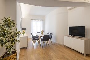 Milan Royal Suites & Luxury Apartments