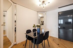 Milan Royal Suites & Luxury Apartments