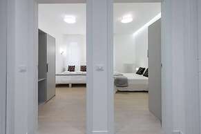 Milan Royal Suites & Luxury Apartments