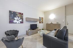 Milan Royal Suites & Luxury Apartments