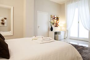 Milan Royal Suites & Luxury Apartments