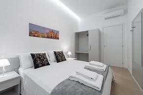 Milan Royal Suites & Luxury Apartments