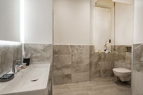 Milan Royal Suites & Luxury Apartments