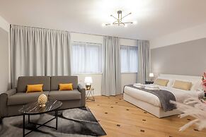 Milan Royal Suites & Luxury Apartments