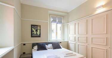 Milan Royal Suites & Luxury Apartments