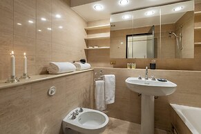 Milan Royal Suites & Luxury Apartments