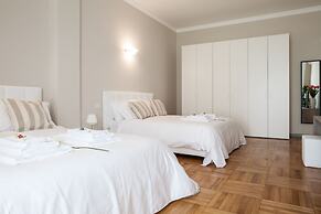 Milan Royal Suites & Luxury Apartments