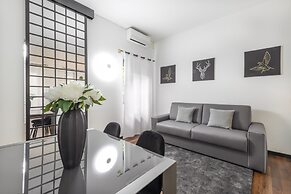 Milan Royal Suites & Luxury Apartments