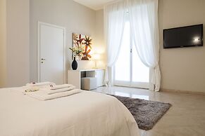 Milan Royal Suites & Luxury Apartments