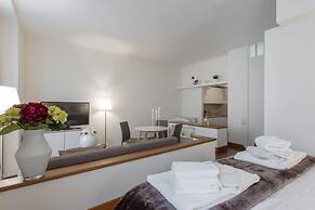 Milan Royal Suites & Luxury Apartments