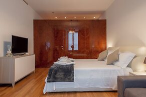 Milan Royal Suites & Luxury Apartments