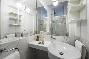 Milan Royal Suites & Luxury Apartments