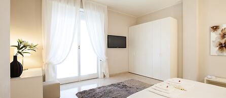 Milan Royal Suites & Luxury Apartments