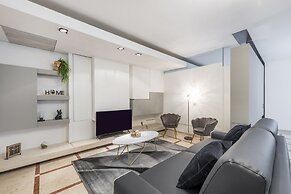 Milan Royal Suites & Luxury Apartments