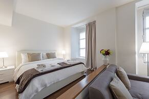 Milan Royal Suites & Luxury Apartments