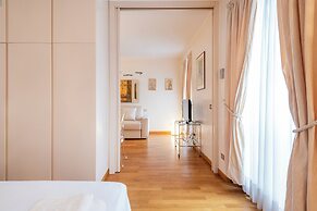Milan Royal Suites & Luxury Apartments