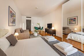 Milan Royal Suites & Luxury Apartments