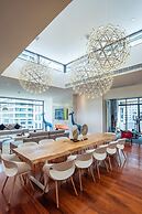 Benviar Tonson Residence