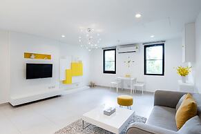 Benviar Tonson Residence