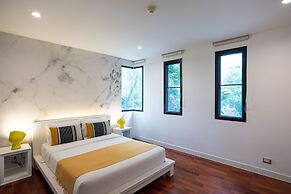 Benviar Tonson Residence